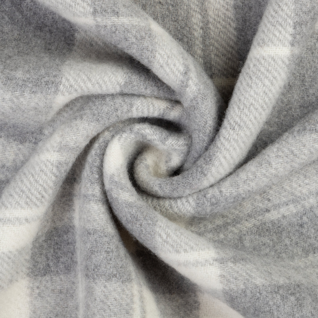 Manta de cachemira y merino (10% cachemira) con diseño tartán · 11